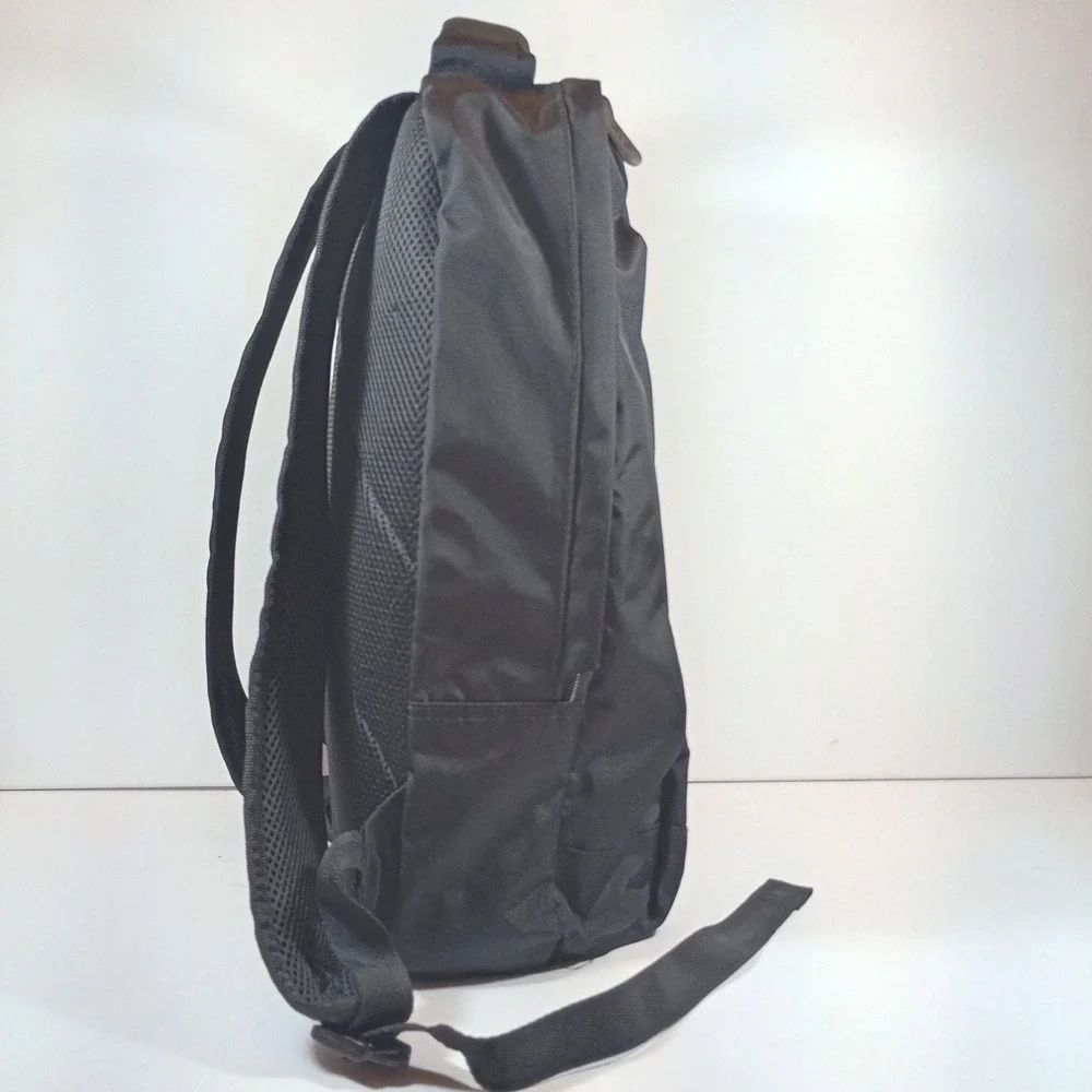 ASUS Laptop Backpack One Size Black Excellent Slim Padded Tech Commuter Bag
